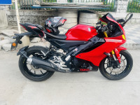 Metallic Red Yamaha R15 V4