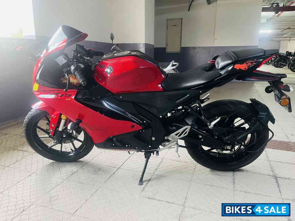 Metallic Red Yamaha R15 V4 Metallic Red Yamaha R15 V4