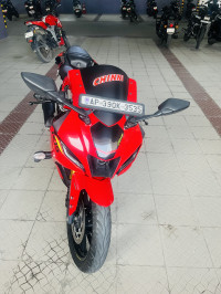 Metallic Red Yamaha R15 V4