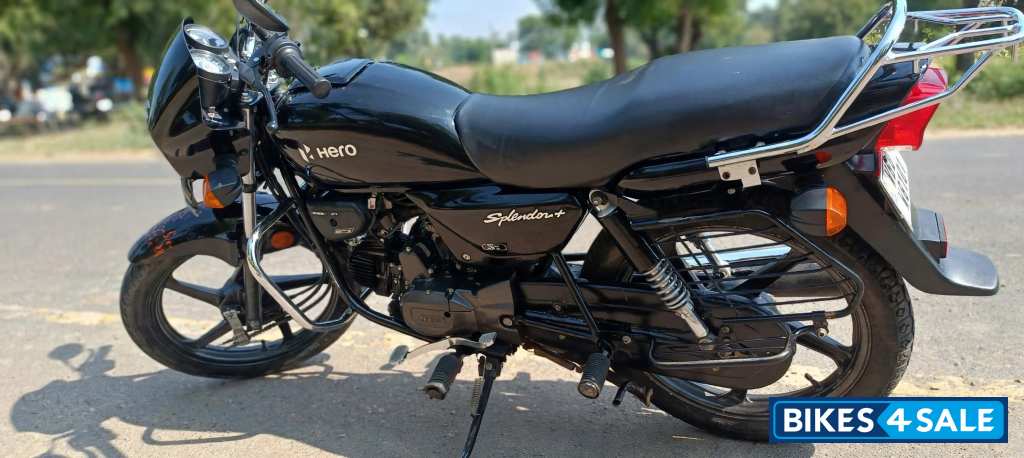 Hero Splendor Plus i3s Black and Accent Hero Splendor Plus i3s Black and Accent