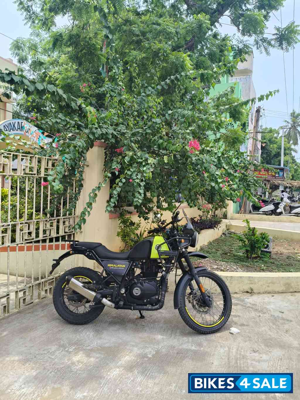 Granite Black Royal Enfield Himalayan Granite Black Royal Enfield Himalayan