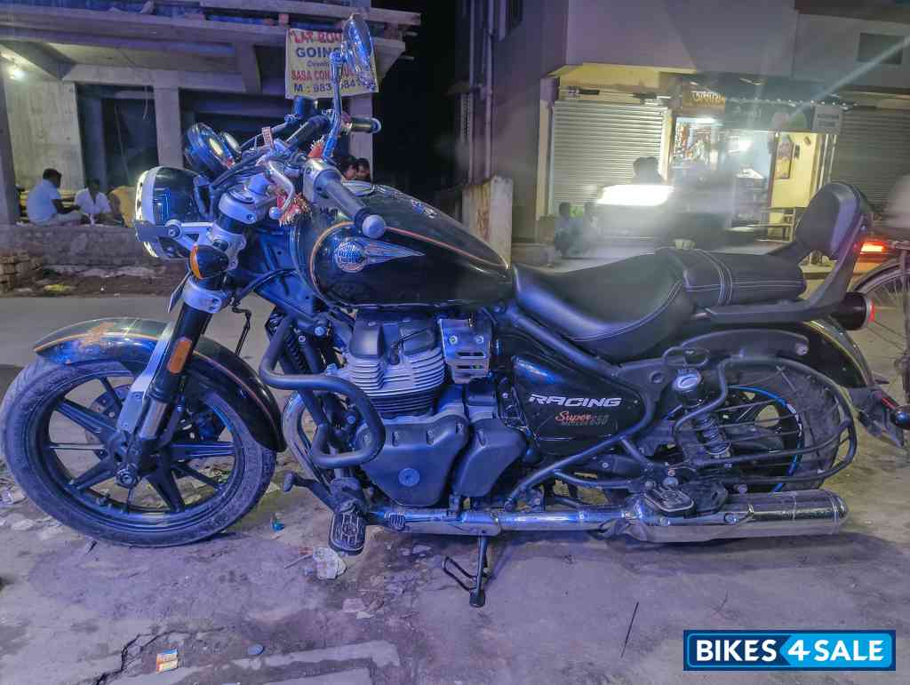 Royal Enfield Super Meteor 650