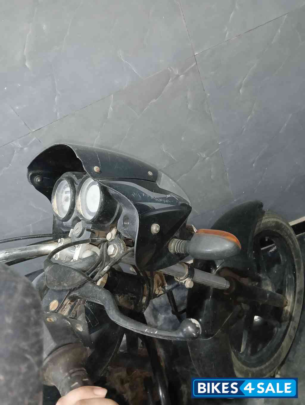Grey Bajaj Platina 100 Grey Bajaj Platina 100