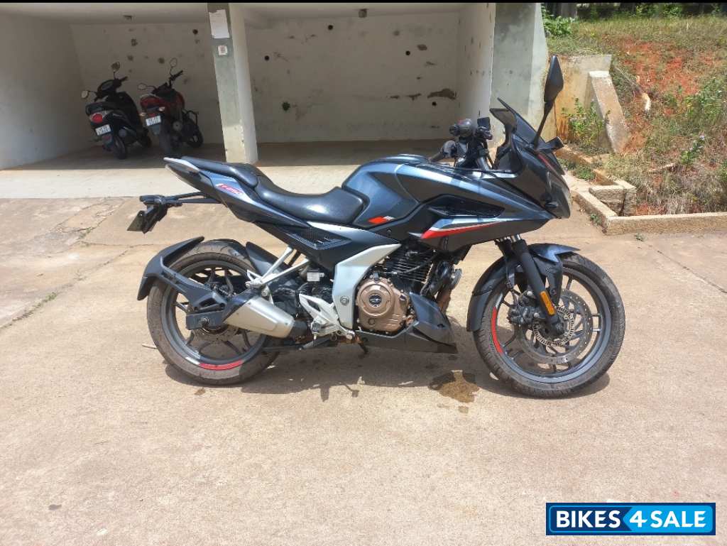 Grey Bajaj Pulsar F250 Grey Bajaj Pulsar F250