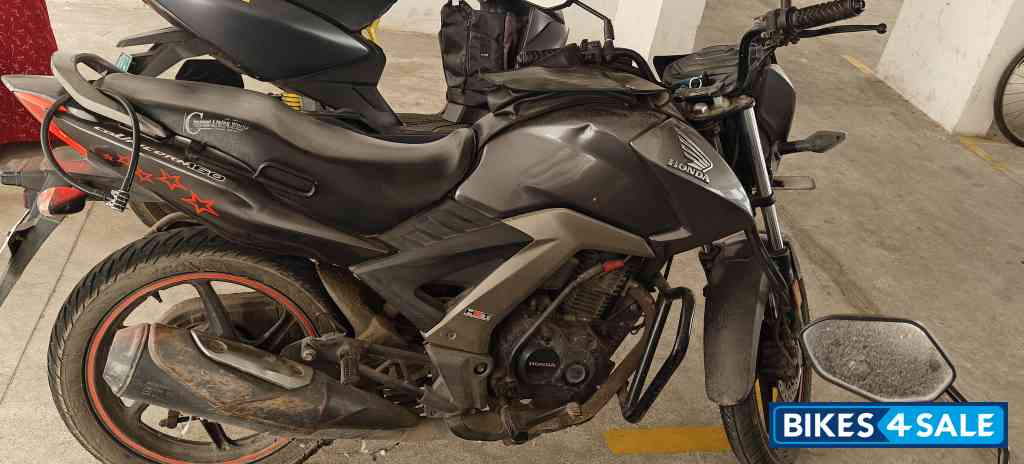 Deep Ground Grey Honda CB Unicorn 160