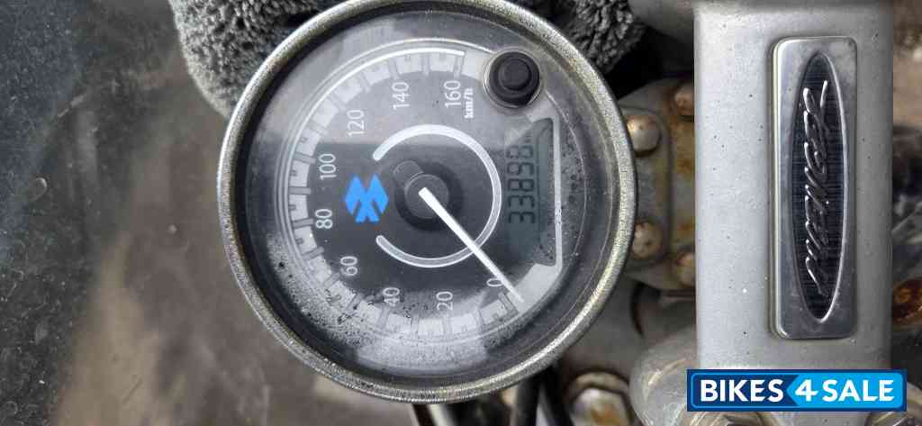 Bajaj Avenger Cruise 220 Bajaj Avenger Cruise 220