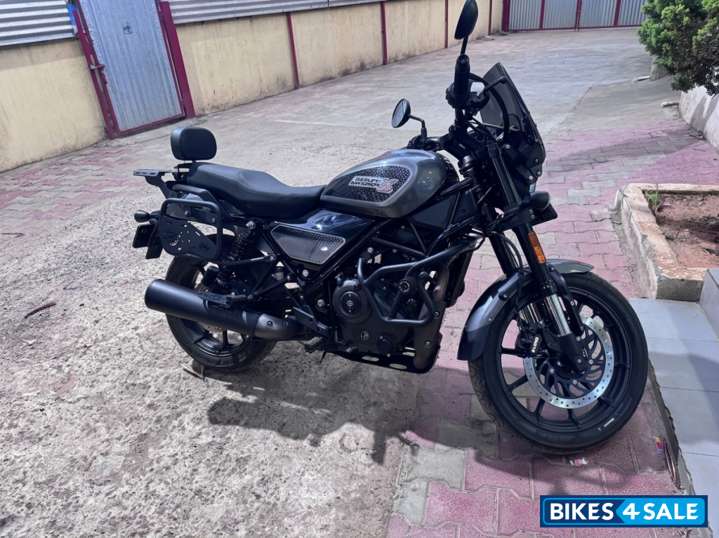 Dark Silver Harley Davidson X440 Vivid