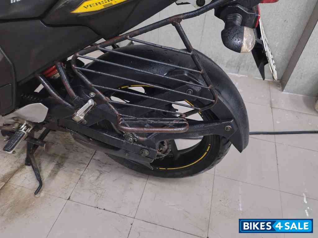 Yamaha FZ FI V2