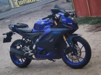 Racing Blue Yamaha R15 V4