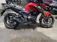 Honda CB300F Deluxe Pro