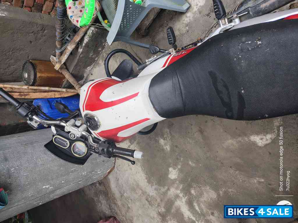Bajaj V12