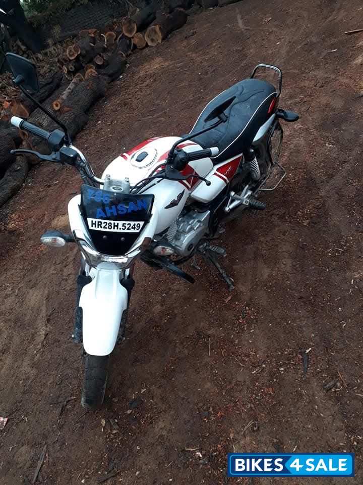 Bajaj V12 Bajaj V12