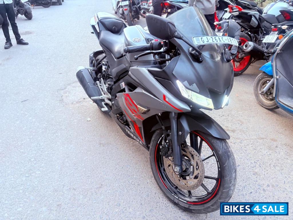 Yamaha YZF R15 V3 BS6