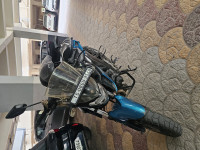 Cyan Blue Yamaha FZ25