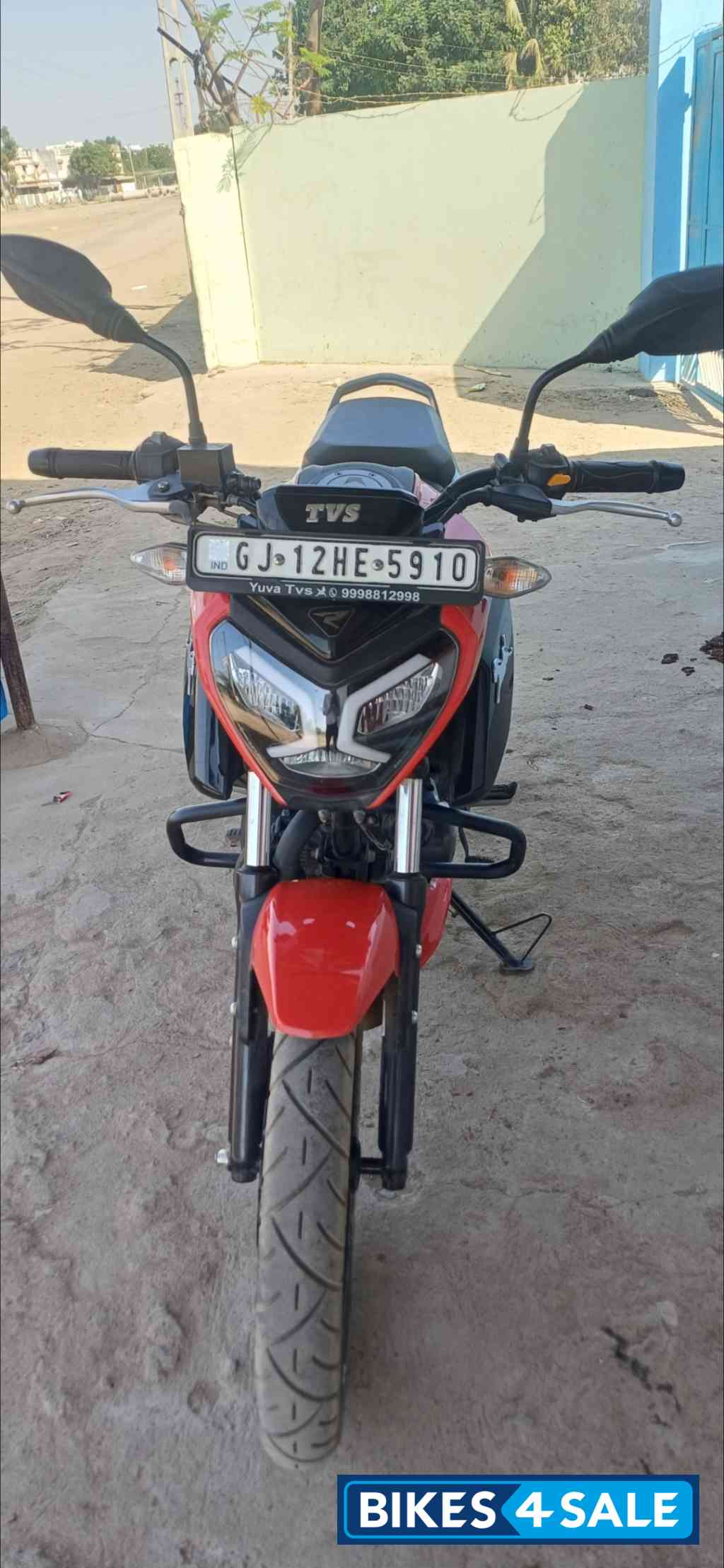 Striking Red TVS Raider 125 Drum Striking Red TVS Raider 125 Drum