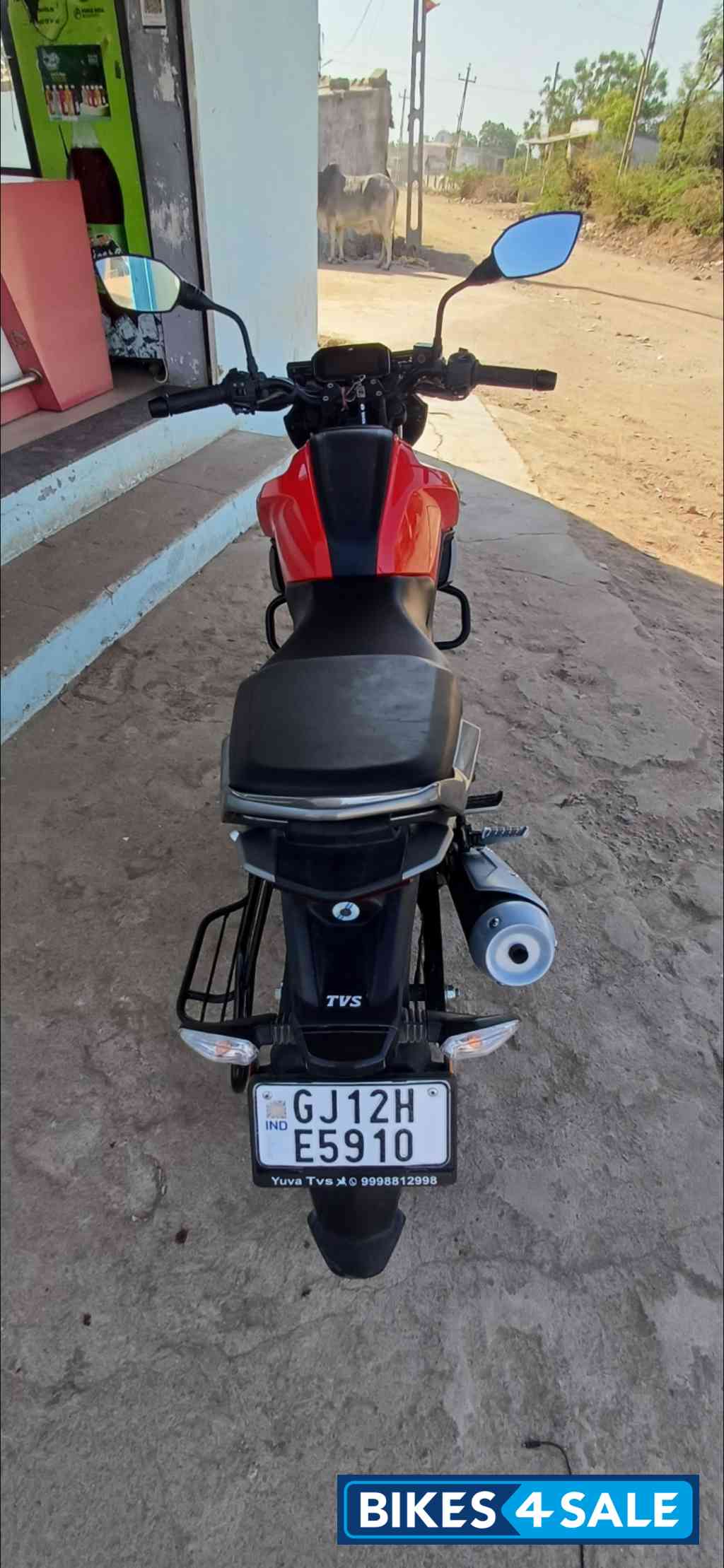 Striking Red TVS Raider 125 Drum Striking Red TVS Raider 125 Drum