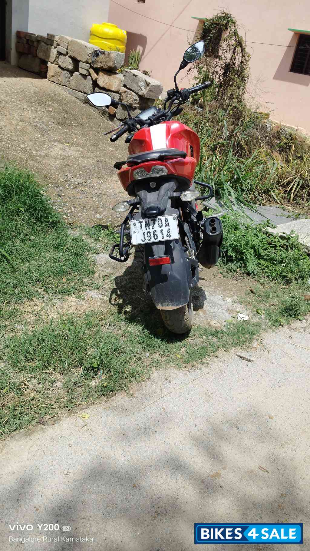 Red TVS Apache RTR 160 4V Red TVS Apache RTR 160 4V