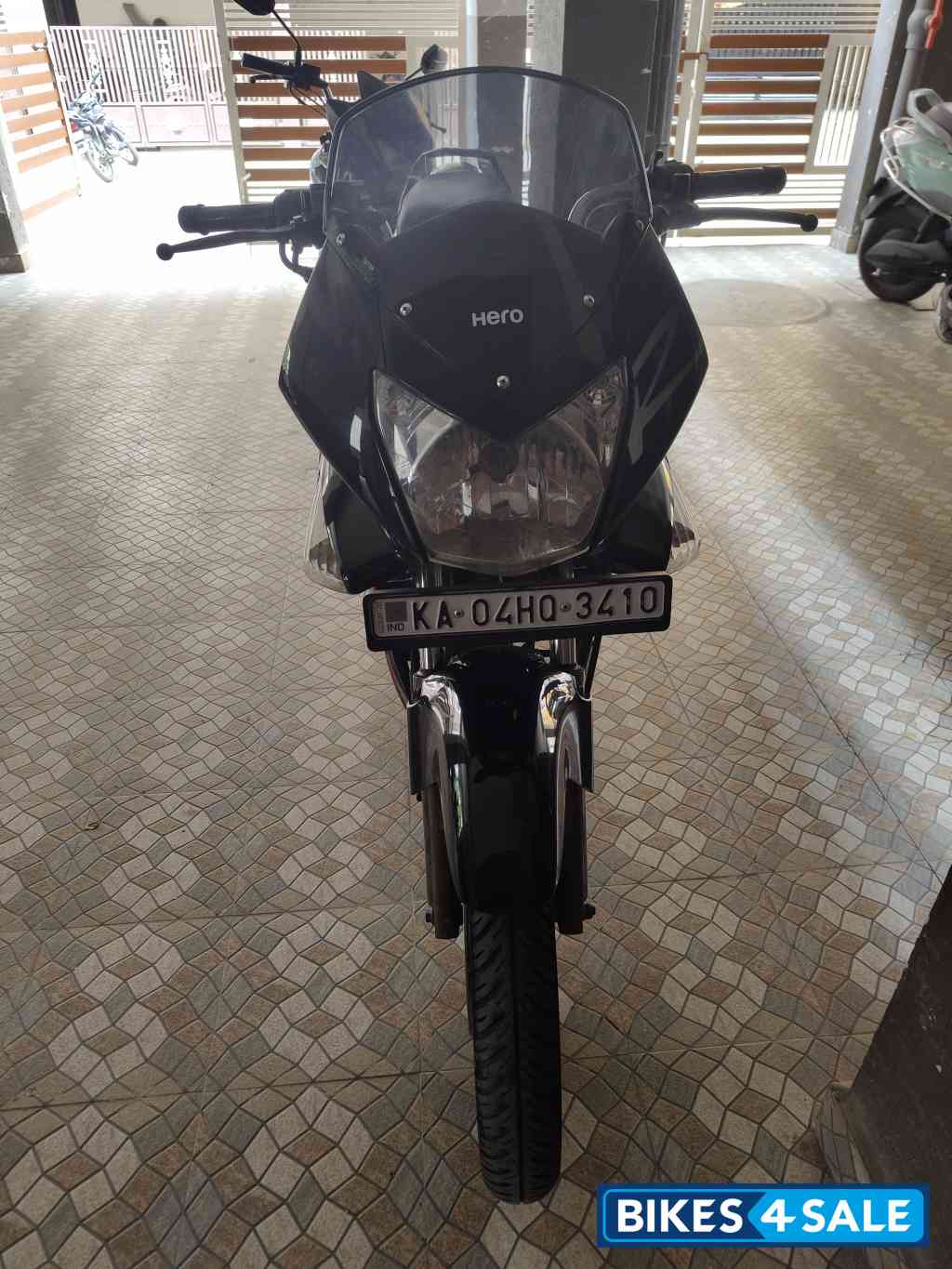 Black Hero Karizma R Black Hero Karizma R