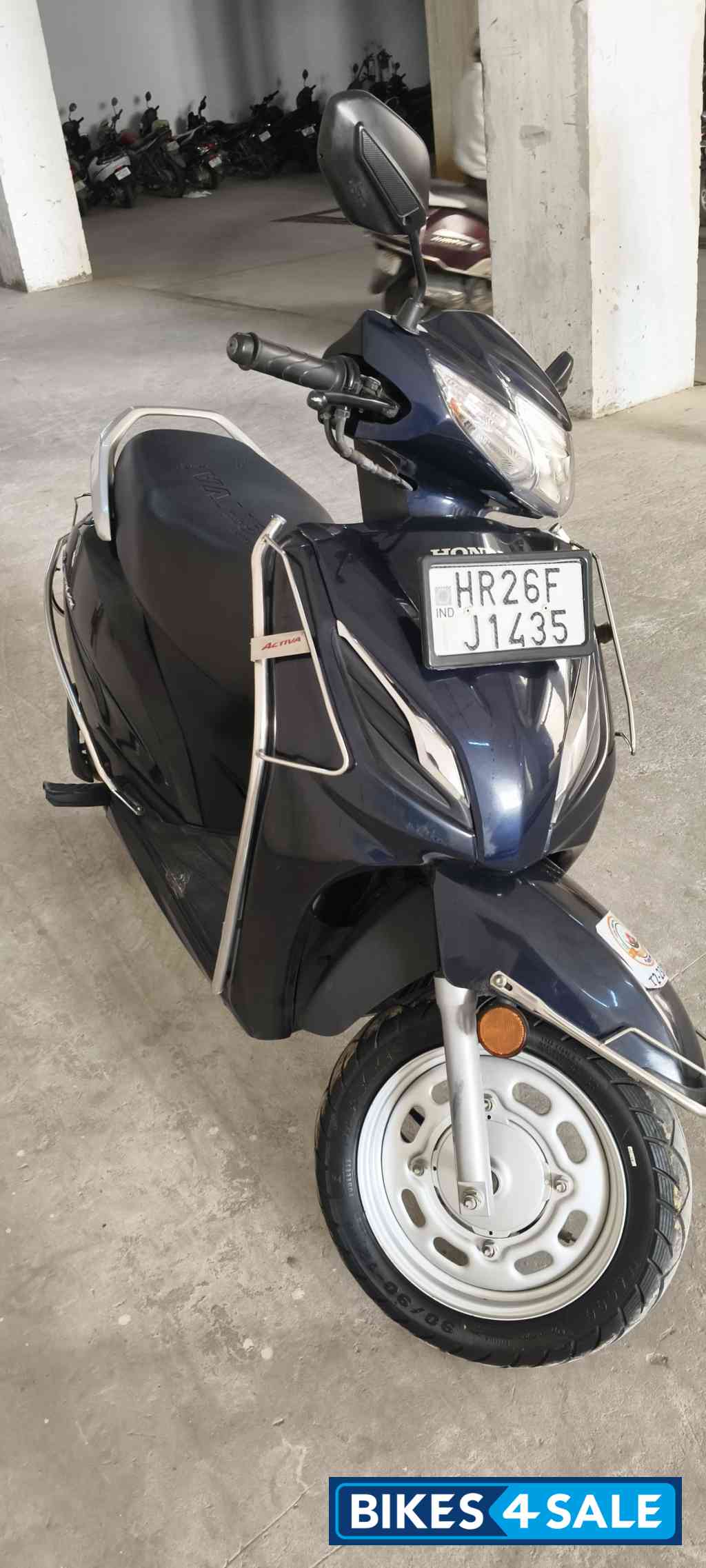 Blue Honda Activa 6G Dlx