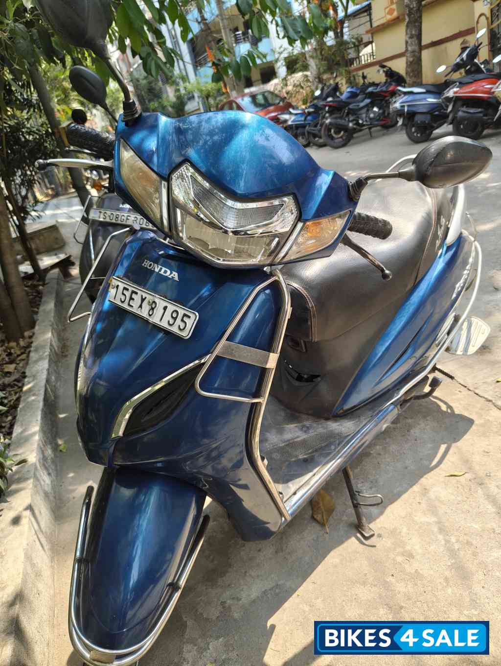 Blue Honda Activa 5G