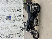 Black Bajaj Avenger 220 DTS-i