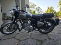Gunmetal Grey Royal Enfield Classic Gunmetal Grey