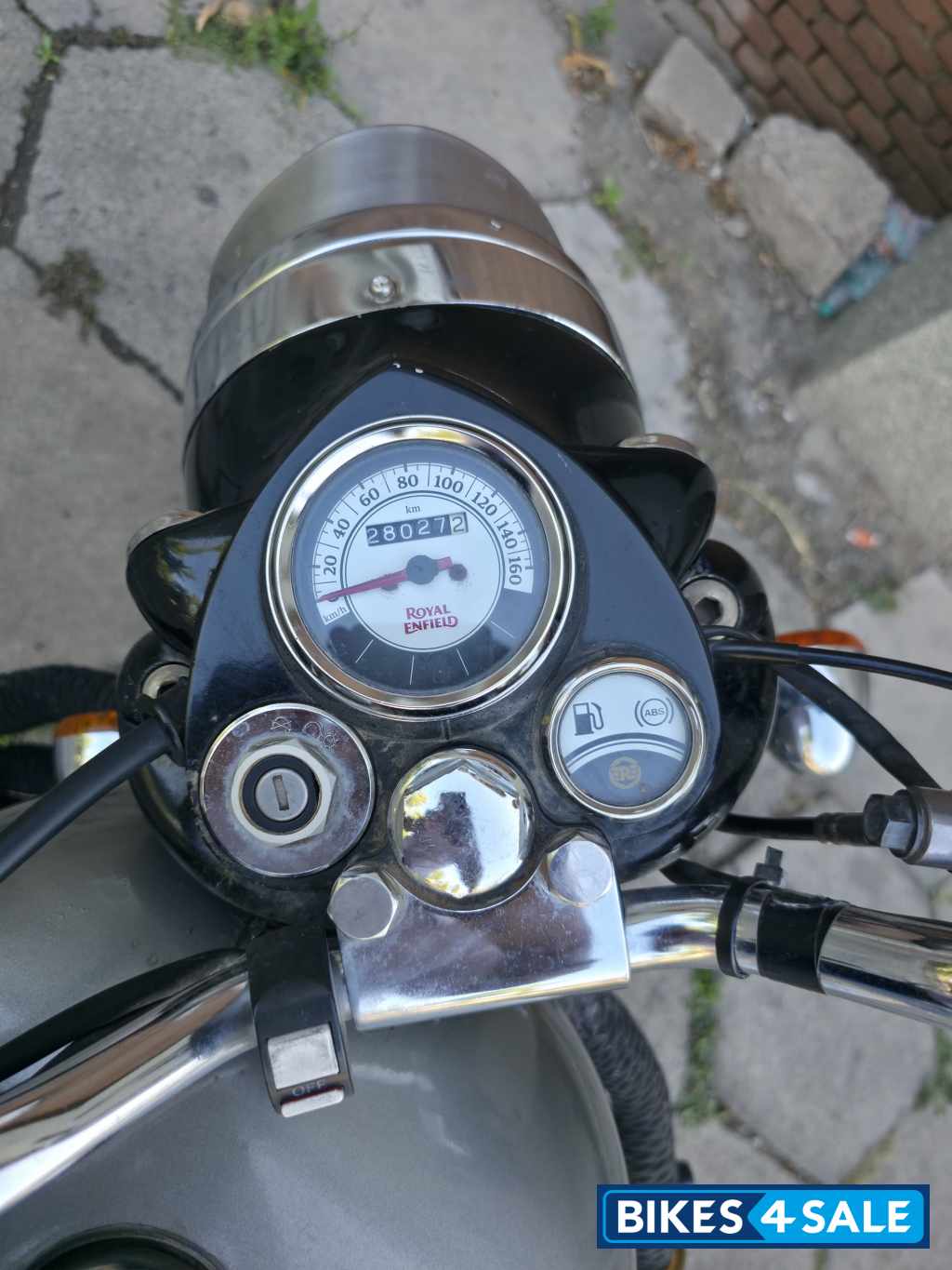 Gunmetal Grey Royal Enfield Classic Gunmetal Grey Gunmetal Grey Royal Enfield Classic Gunmetal Grey