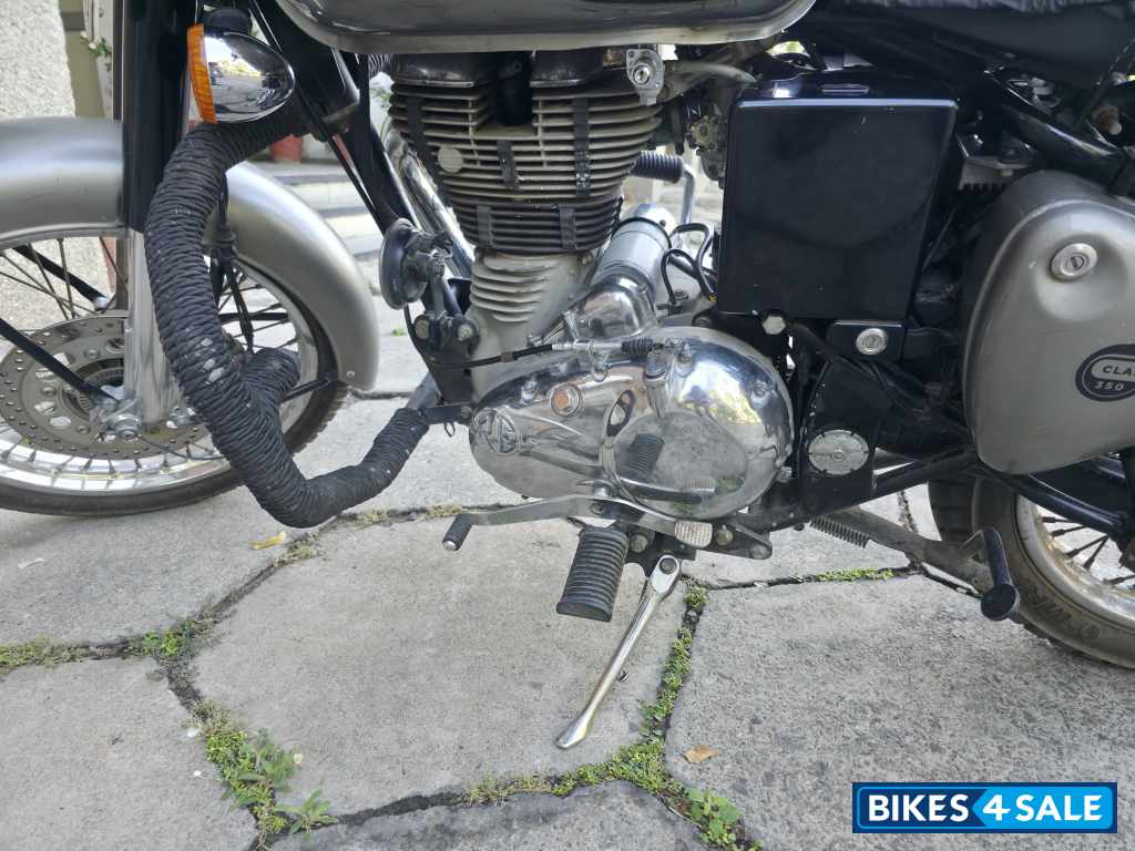 Gunmetal Grey Royal Enfield Classic Gunmetal Grey Gunmetal Grey Royal Enfield Classic Gunmetal Grey