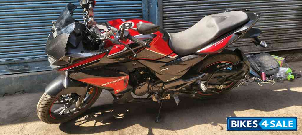 Hero Xtreme 200S 4V