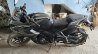 Black Bajaj Pulsar RS 200