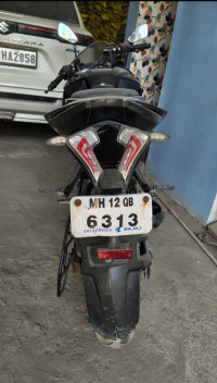 Black Bajaj Pulsar RS 200