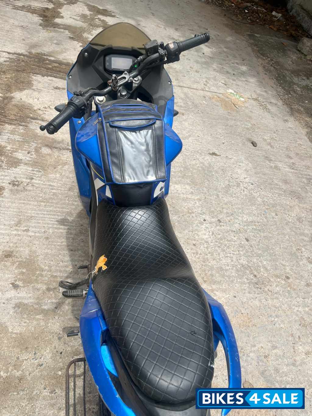 Blue Suzuki Gixxer SF SP Blue Suzuki Gixxer SF SP