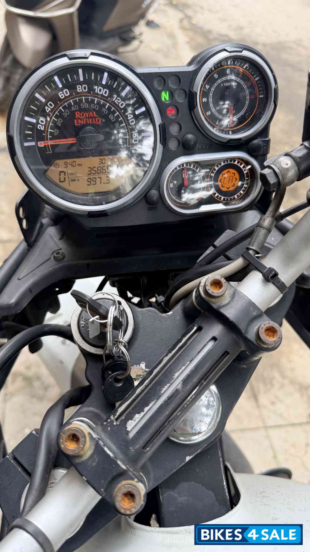White Royal Enfield Himalayan