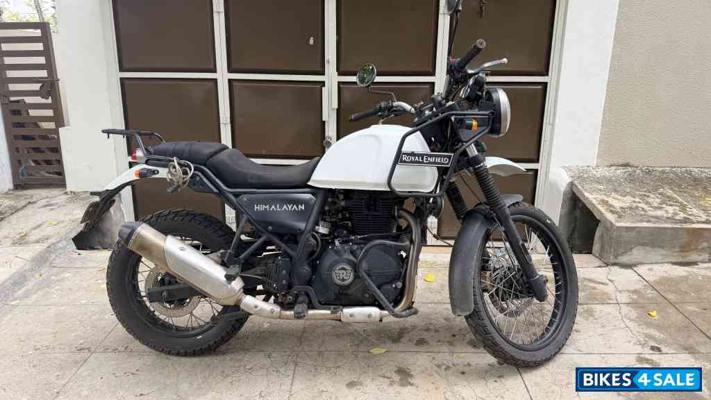 White Royal Enfield Himalayan