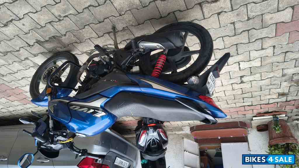 Blue Honda Livo Disc Blue Honda Livo Disc