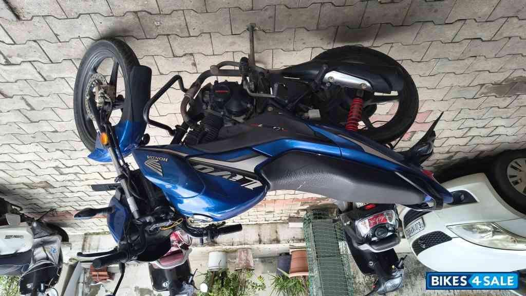 Blue Honda Livo Disc Blue Honda Livo Disc