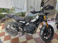 Triumph Scrambler 400 X