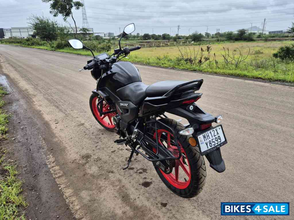 Black TVS Raider iGO