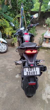 Black TVS Apache RTR 200 Fi 4V Race Edition 2.0