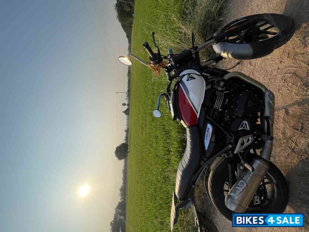 Lava Red Triumph Speed T4