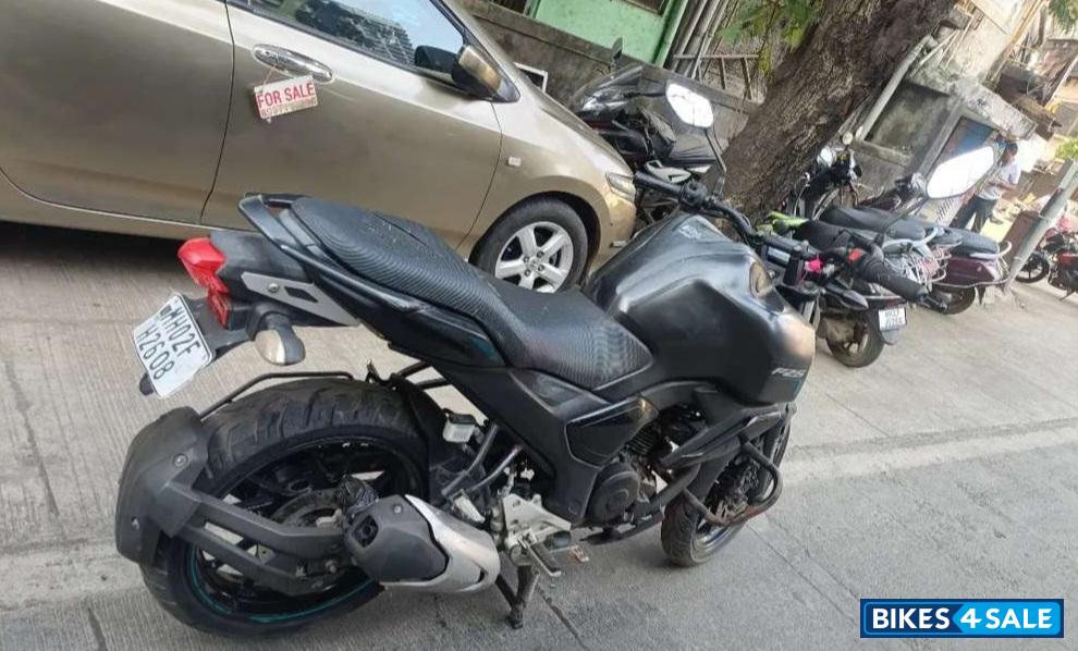 Black Yamaha FZ-S FI V3