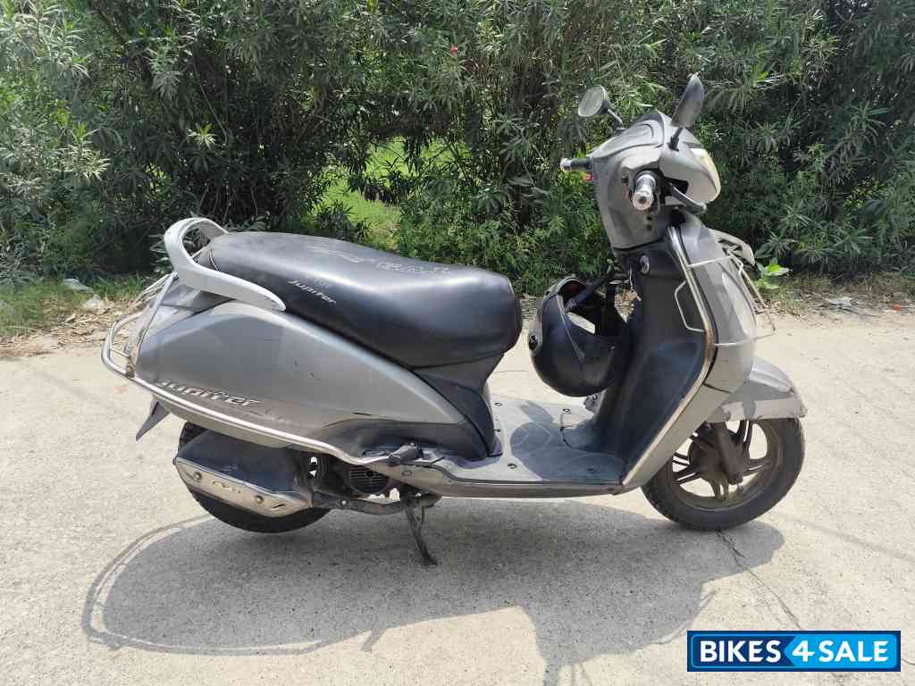 Grey TVS Jupiter