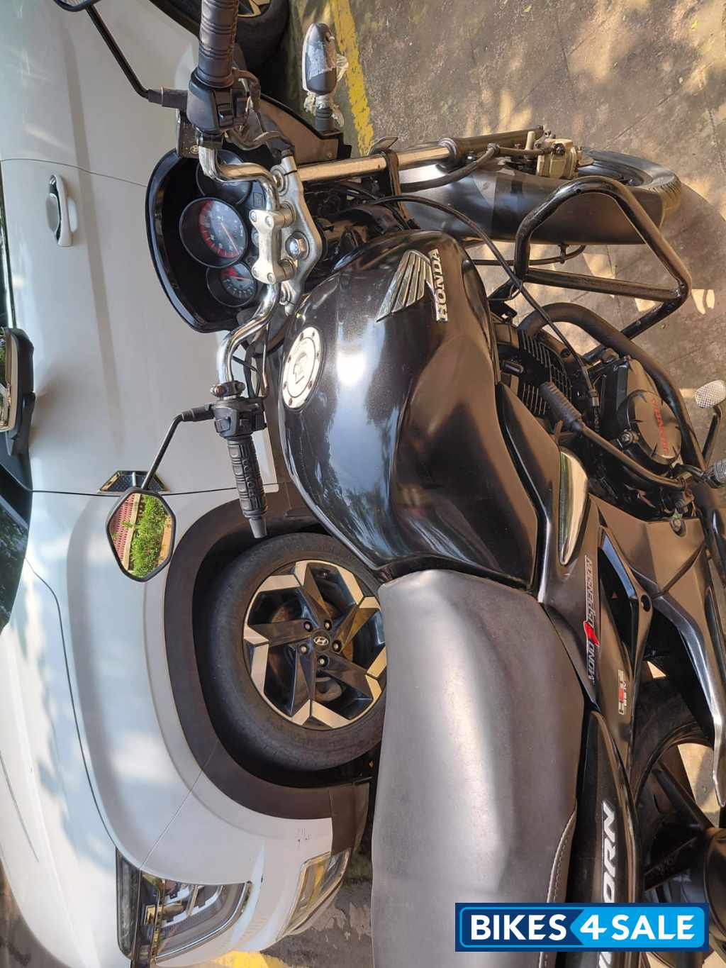 Black Honda Unicorn