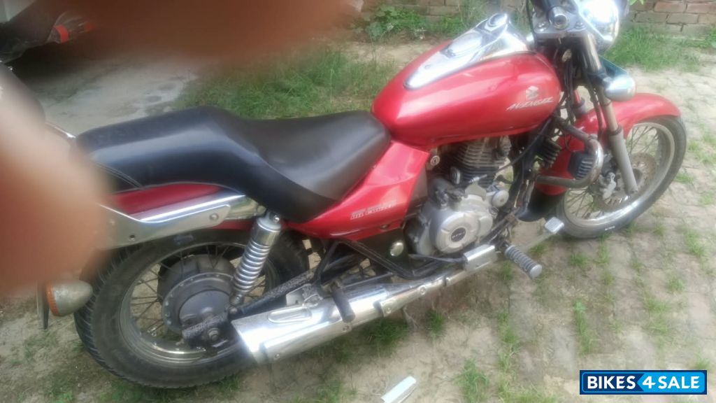 Ref Bajaj Avenger 220 DTS-i