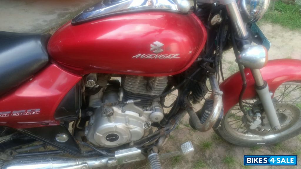 Ref Bajaj Avenger 220 DTS-i