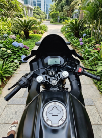 Yamaha R15 V4