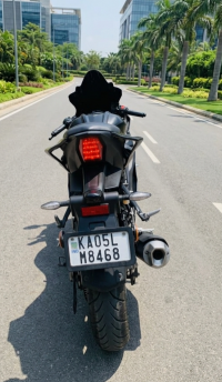 Yamaha R15 V4