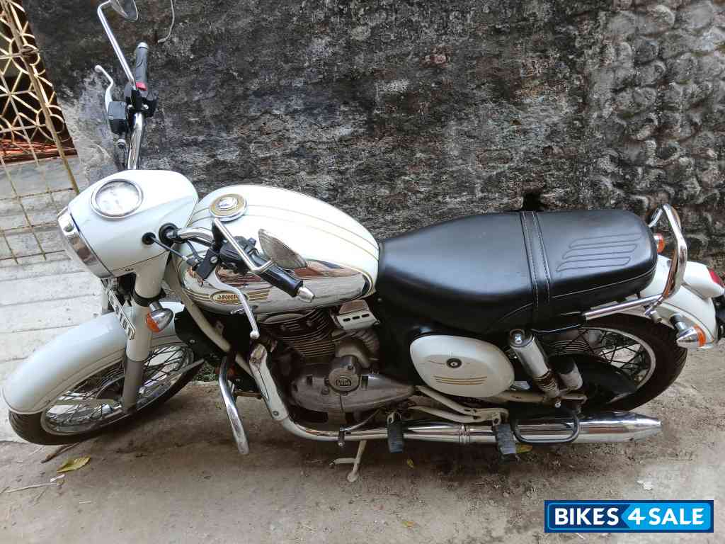 White Jawa Jawa White Jawa Jawa