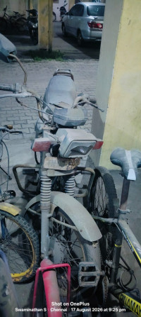 Red Black Hero CBZ