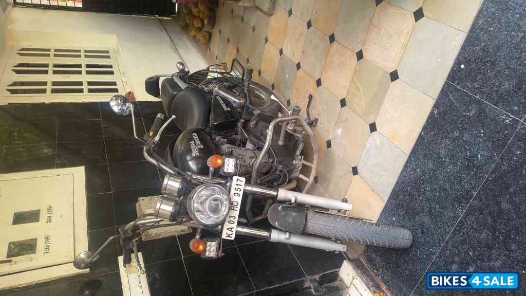 Black Royal Enfield Thunderbird